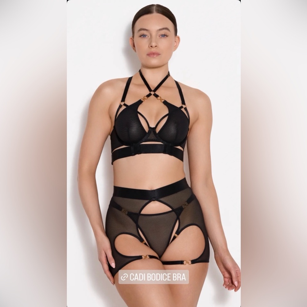 Atelier Bordelle Cadi/Dia Morello Lingerie Set - Picture 4 of 4